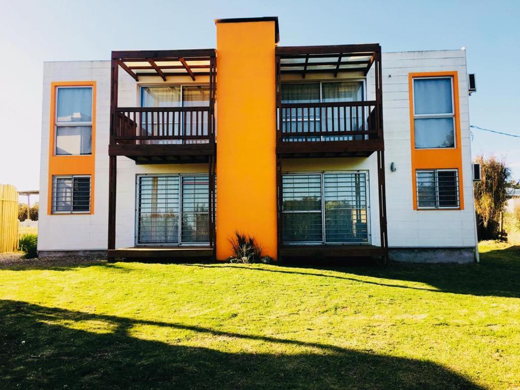 Apartamentos La Playa Piriapolis Exterior photo